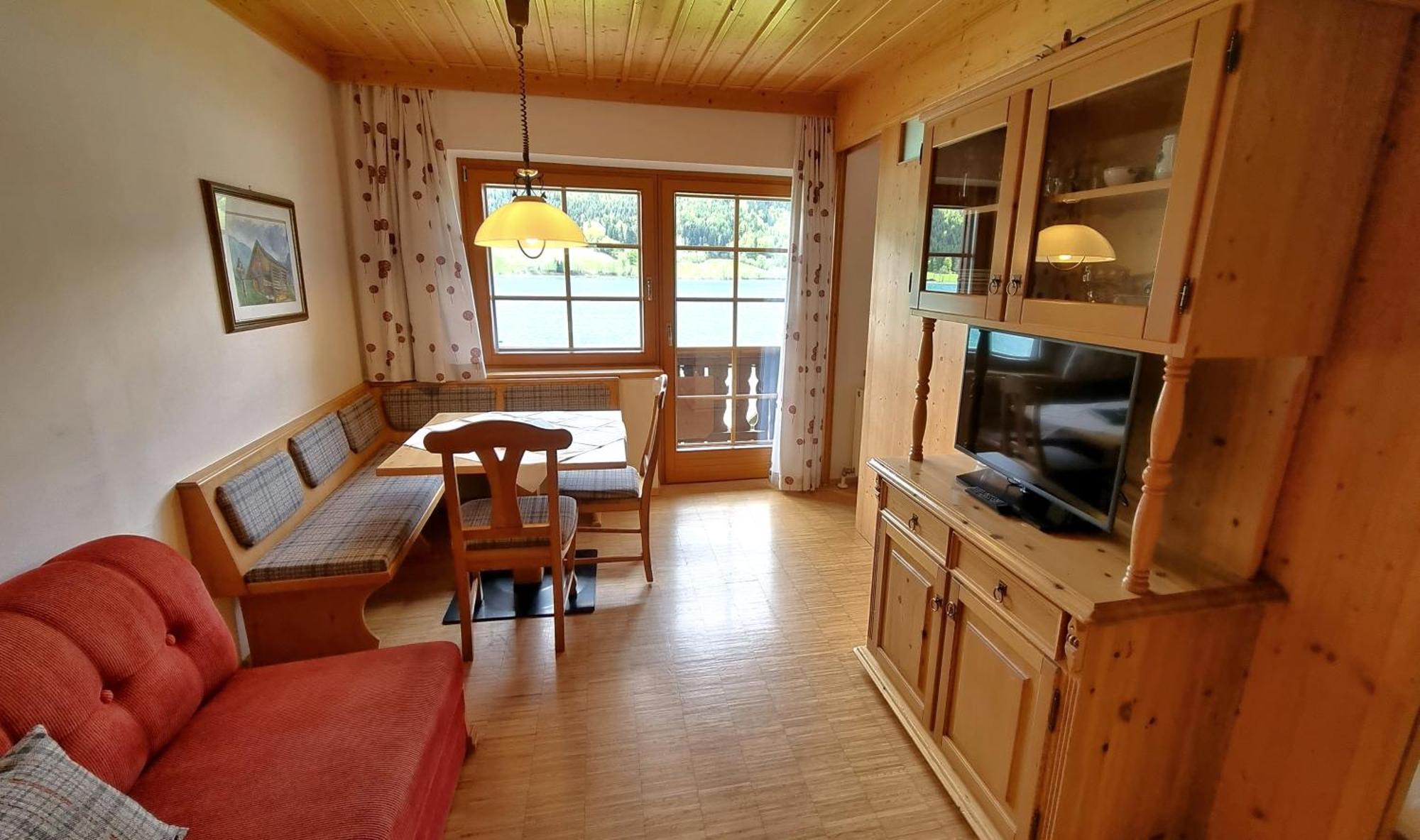 Ferienhof Obergasser Und Bergblick Weissensee Room photo