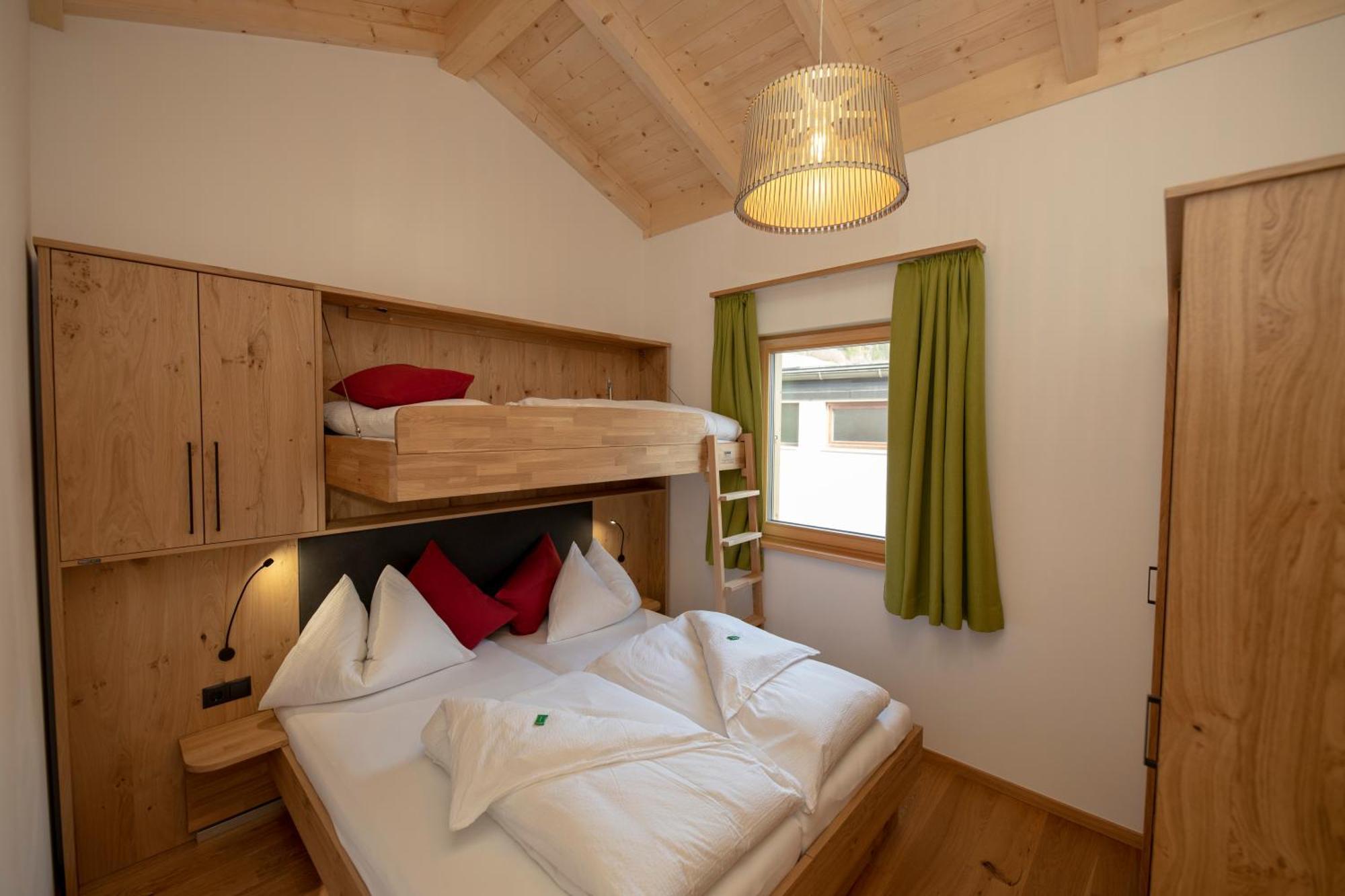 Ferienhof Obergasser Und Bergblick Weissensee Room photo