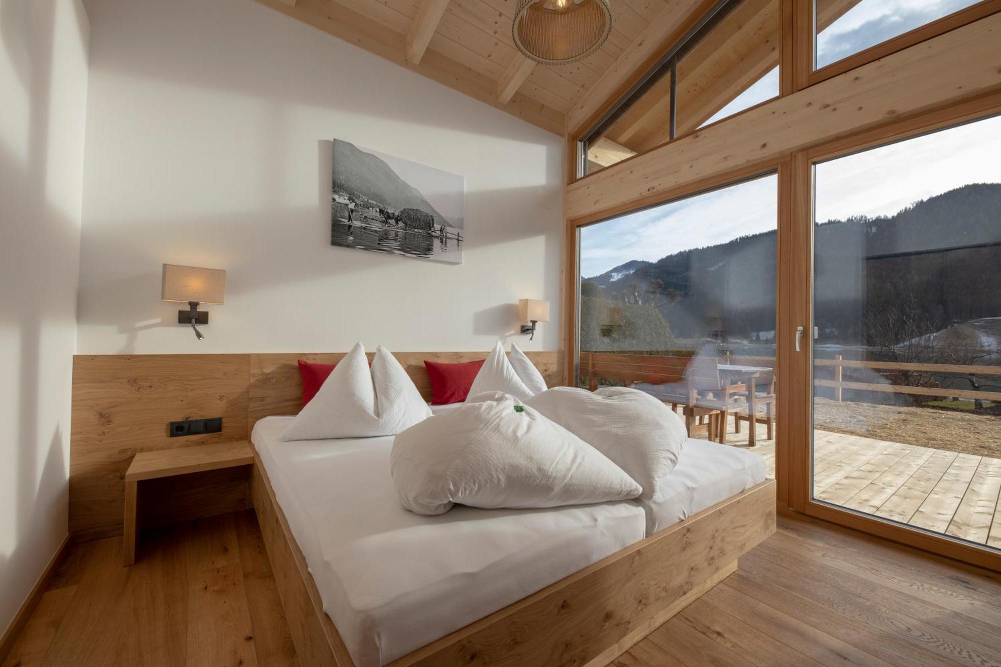 Ferienhof Obergasser Und Bergblick Weissensee Room photo