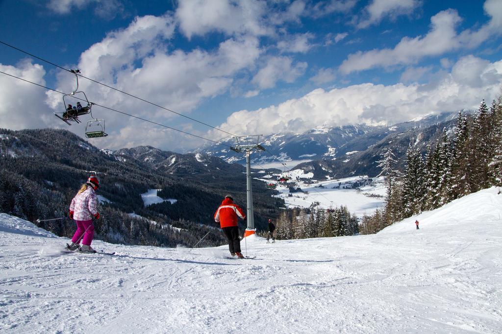 Ferienhof Obergasser Und Bergblick Weissensee Exterior photo